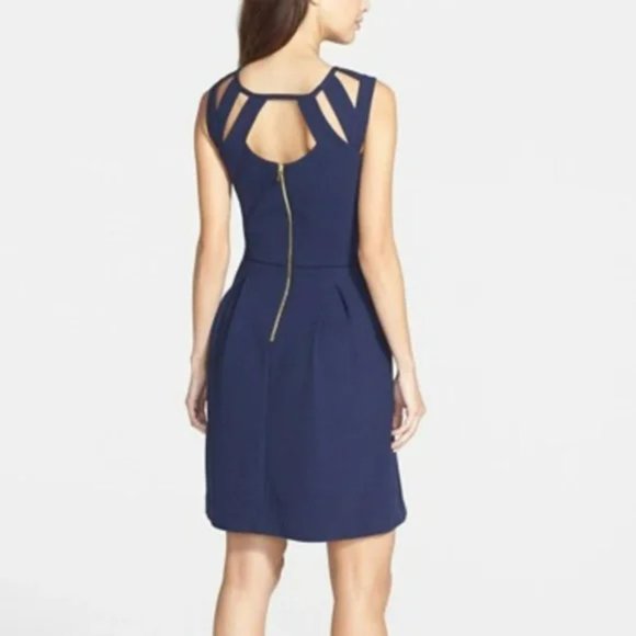 Betsey Johnson Navy Cage Collared Dress.  SZ 6 - Picture 3 of 4